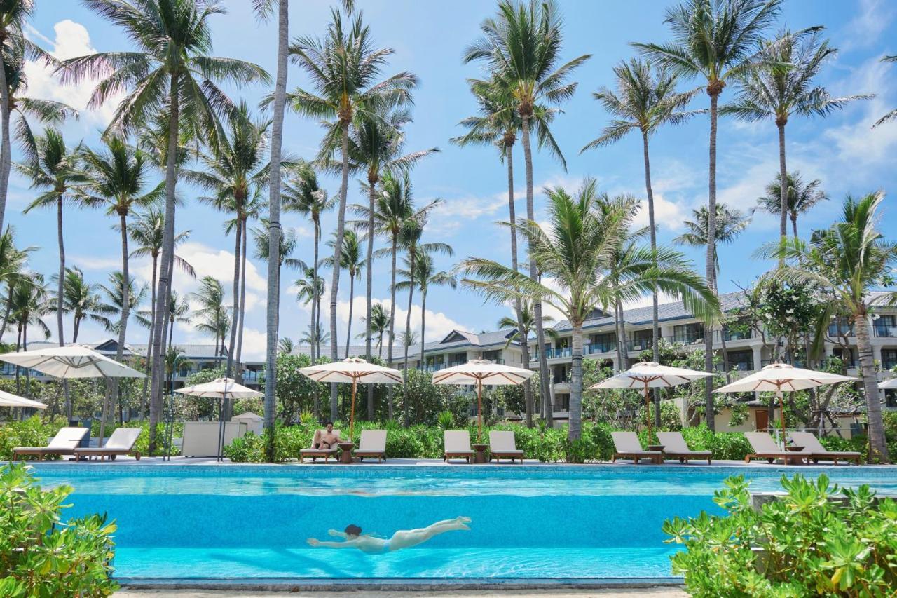 Centara Reserve Samui Strand von Chaweng Exterior foto The swimming pool at the resort